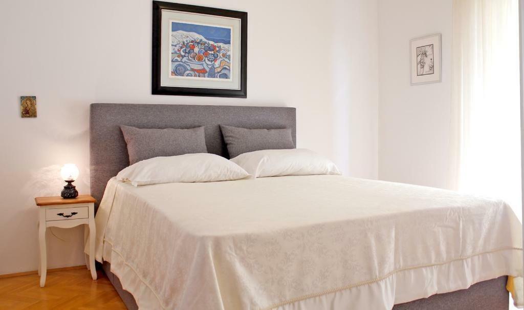 Apartmani Volga Petrcane Exteriör bild