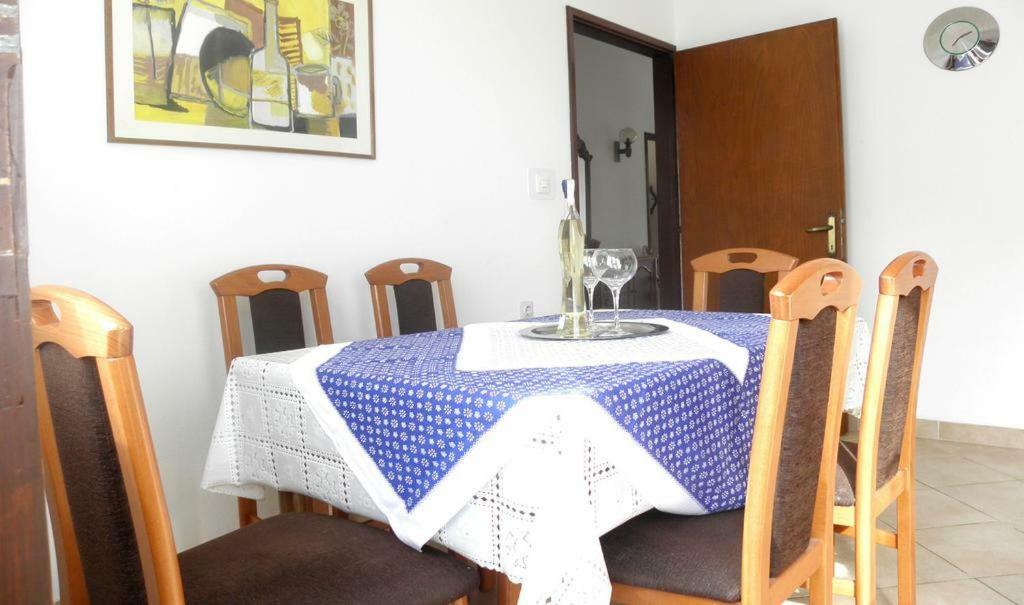 Apartmani Volga Petrcane Exteriör bild